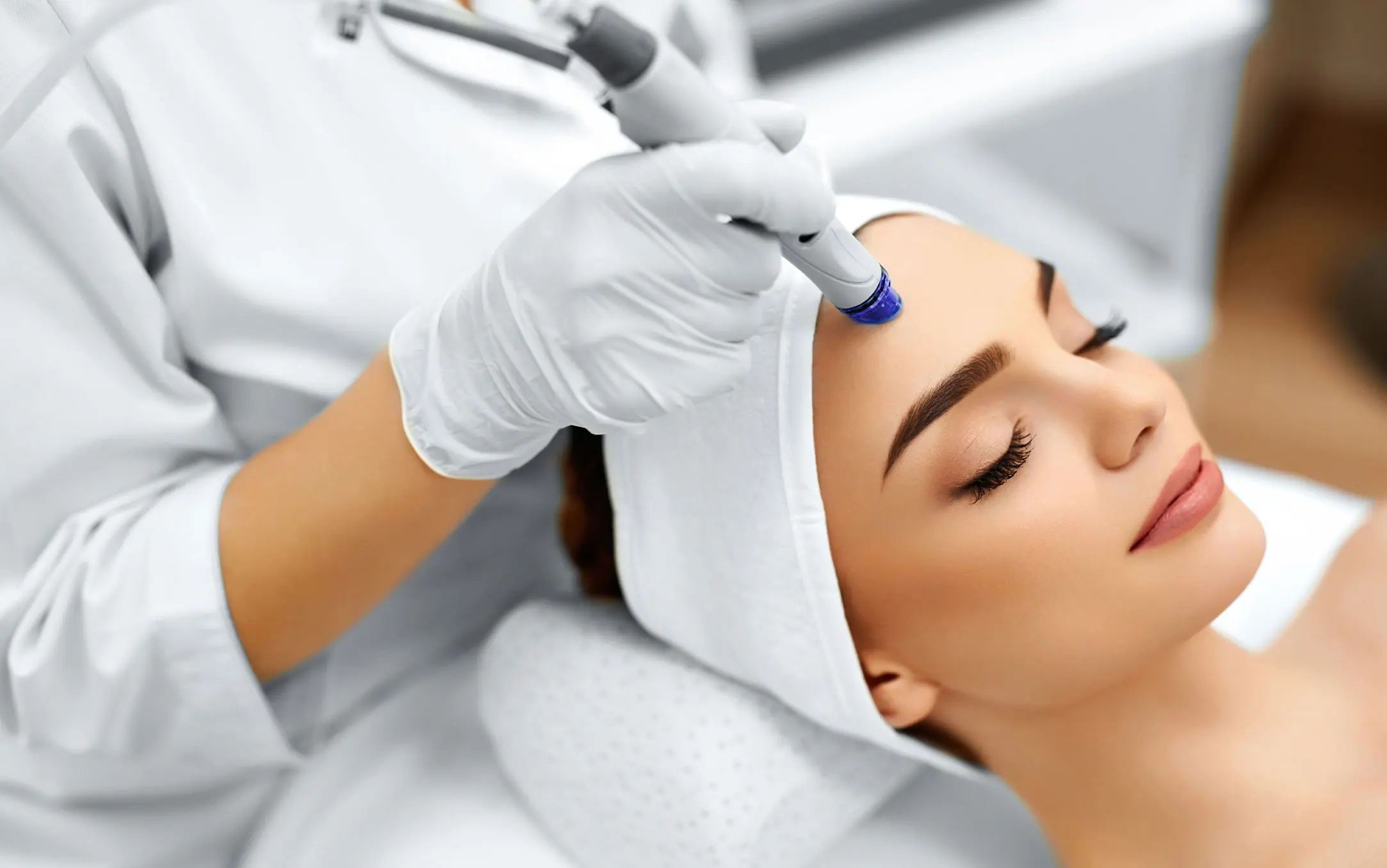 What Is Collagen Lift Therapy and How Can It Help Ageing, Loose Skin Malvern Wells?